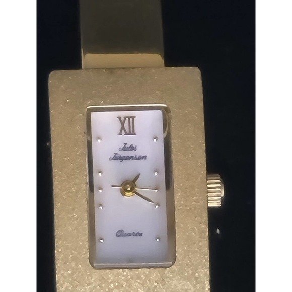 Gorgeous Jules Jurgensen 7830 Women's 18mm Pearl Dial Quartz Gold Tone - Picture 2 of 10
